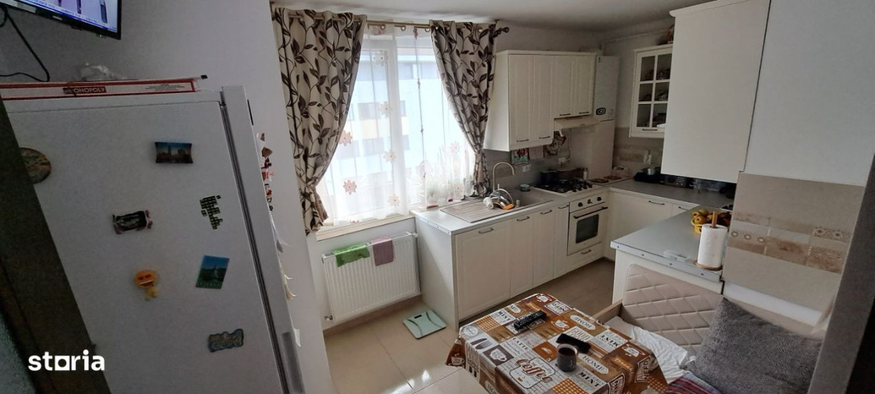 Apartament 2 camere 52mp, in Baciu, zona Primarie la cheie