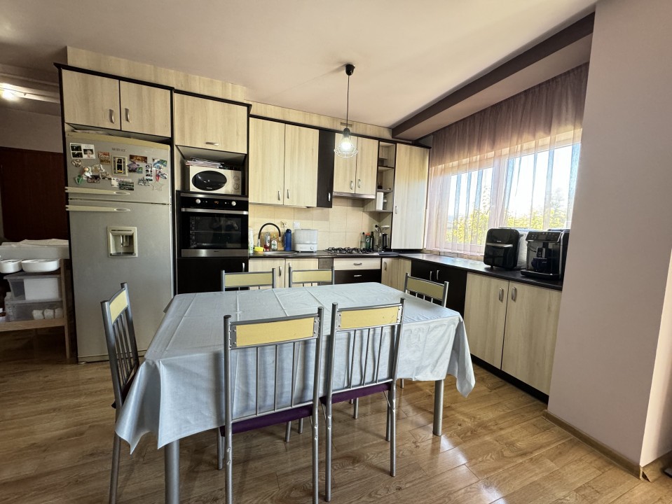 Apartament de 2 camere, 61 mp, mobilat/utilat, parcare, Zona Poligon