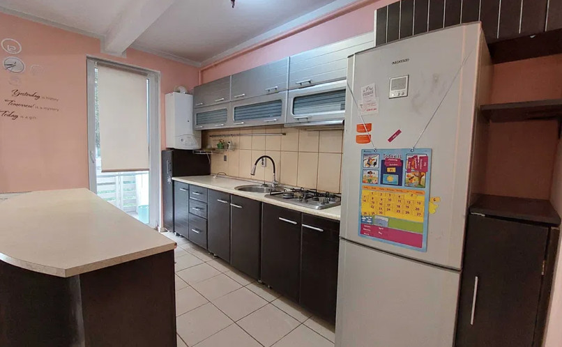 Apartament de 2 camere cu grădina, zona Eroilor