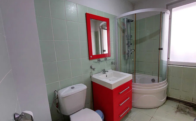 Apartament de 2 camere cu grădina, zona Eroilor