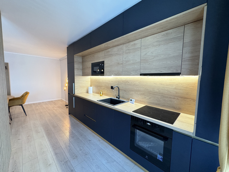 Apartament de 2 camere, 55 mp, Ultramodern, Parcare, Zona Eroilor