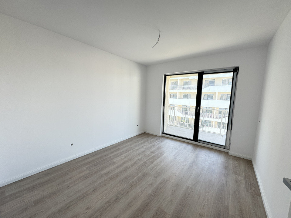 Apartament de 3 camere, 57 mp, Finisat, Parcare, Zona Eroilor