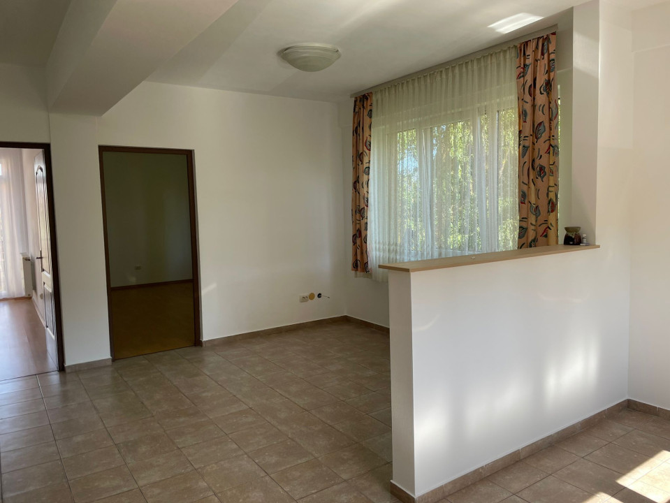 Apartament 3 camere, finisat, luminos, 60mp, balcon, in zona Manastur