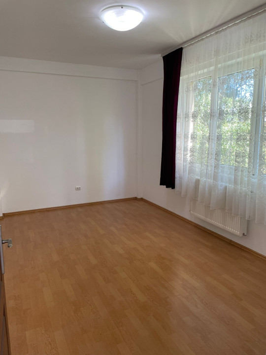 Apartament 3 camere, finisat, luminos, 60mp, balcon, in zona Manastur