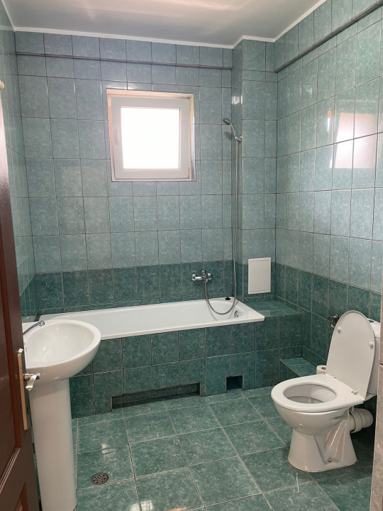 Apartament 3 camere, finisat, luminos, 60mp, balcon, in zona Manastur