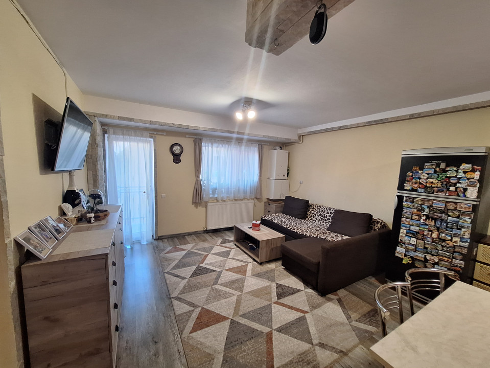 Apartament de două camere, loc de parcare, Zona Teilor