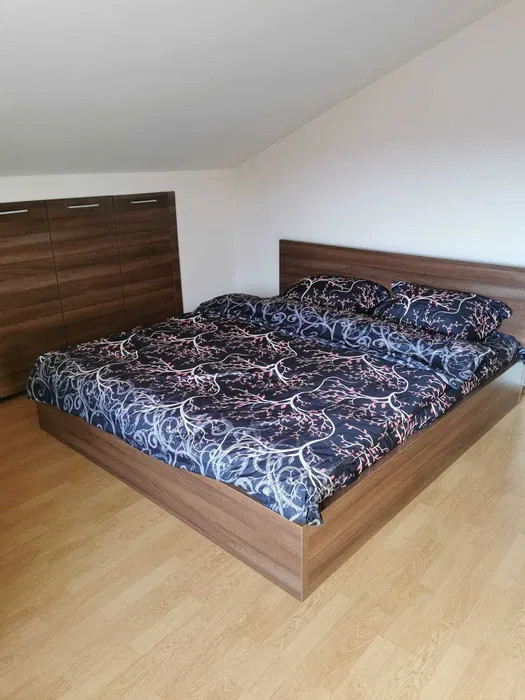 Inchiriez Apartament 3 camere, 2 etaje ,Floresti zona LIDL