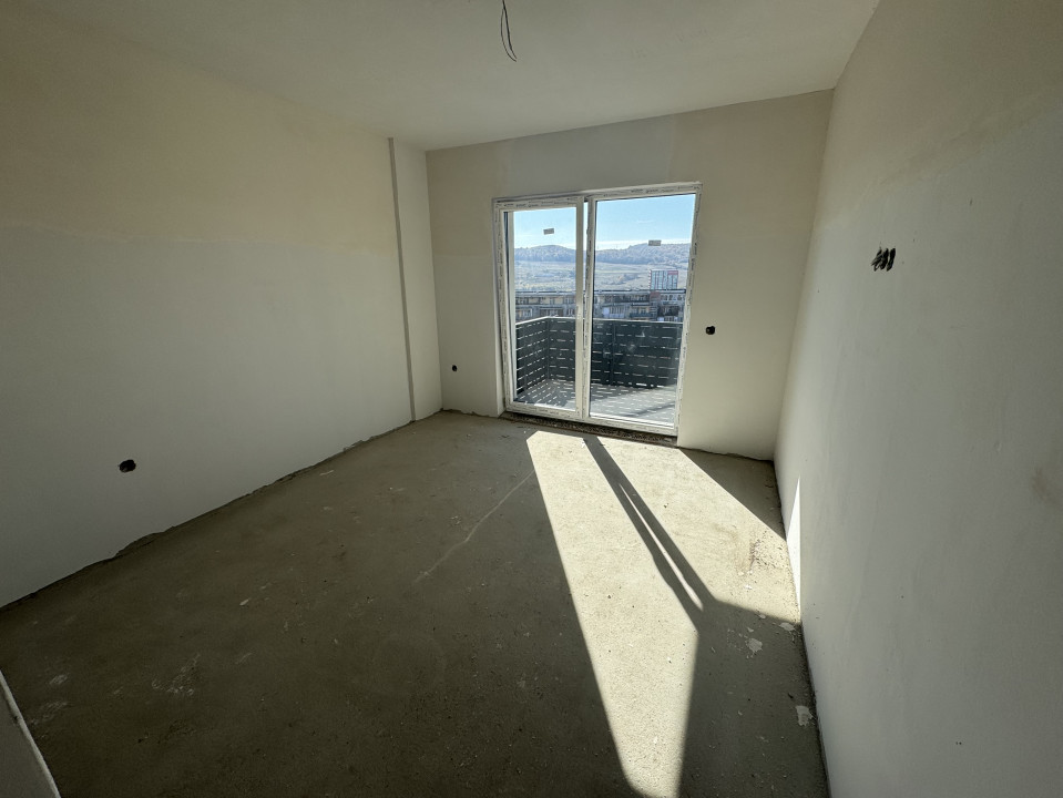 Apartament 2 camere, 40 MP, semifinisat cu parcare, Baciu