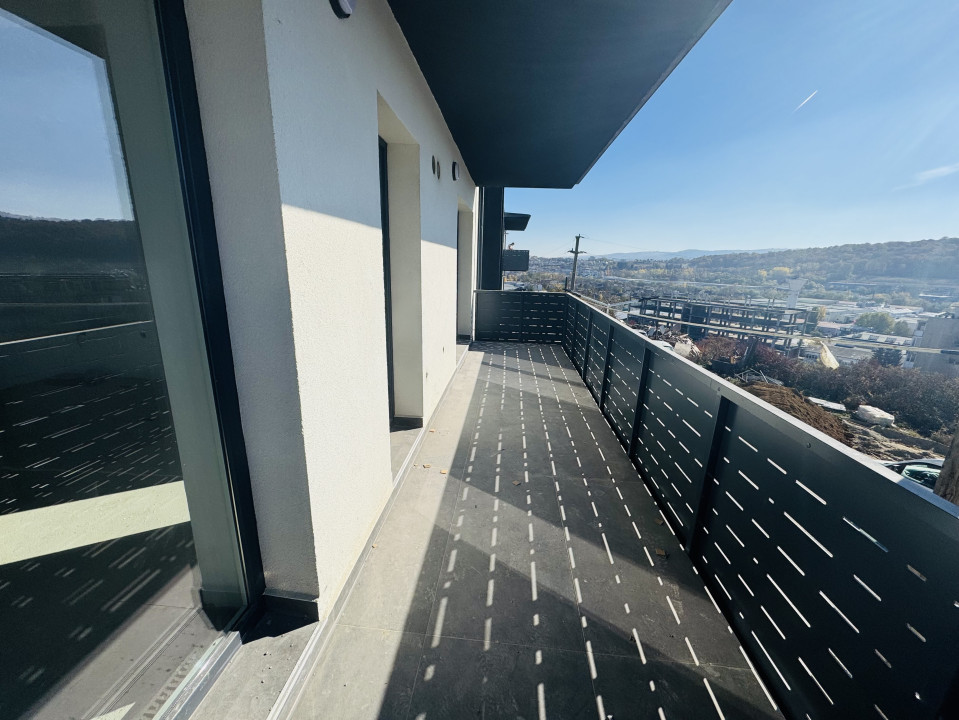 Apartament 2 camere, 40 MP, semifinisat cu parcare, Baciu