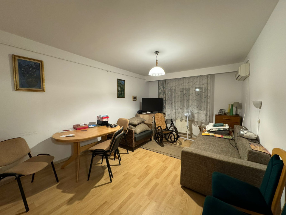 Apartament 2 camere, 47 mp utili, balcon, cartier Zorilor