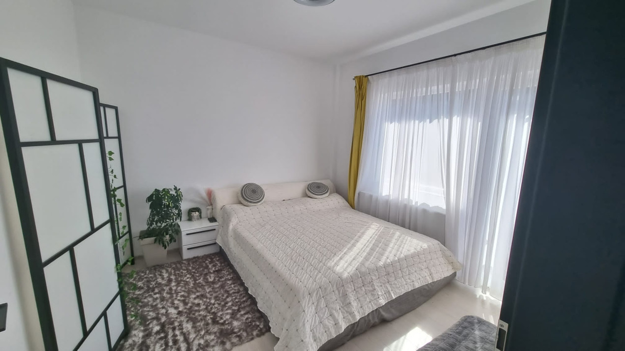 Apartament 3 camere 77 mp cu 2 terase, Teilor