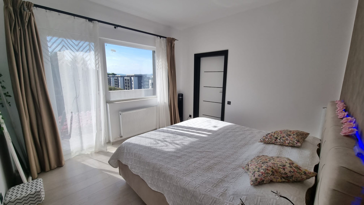 Apartament 3 camere 77 mp cu 2 terase, Teilor