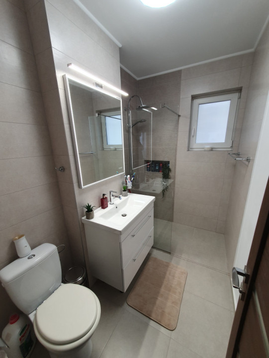 Apartament 2 Camere 50mp zona Sub Cetate