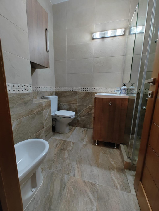 Apartament cu 2 camere, 55 mp, parcare, zona Iulius Mall