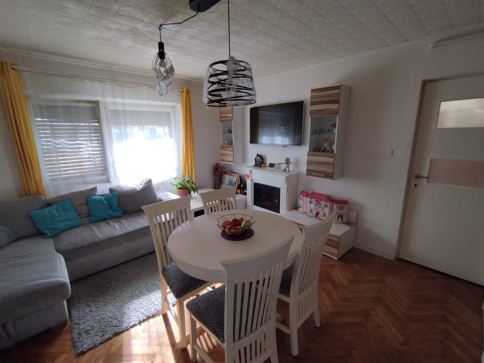 Apartament 3 camere decomandate, 2 băi, 67 mp utili, zona Cioplea