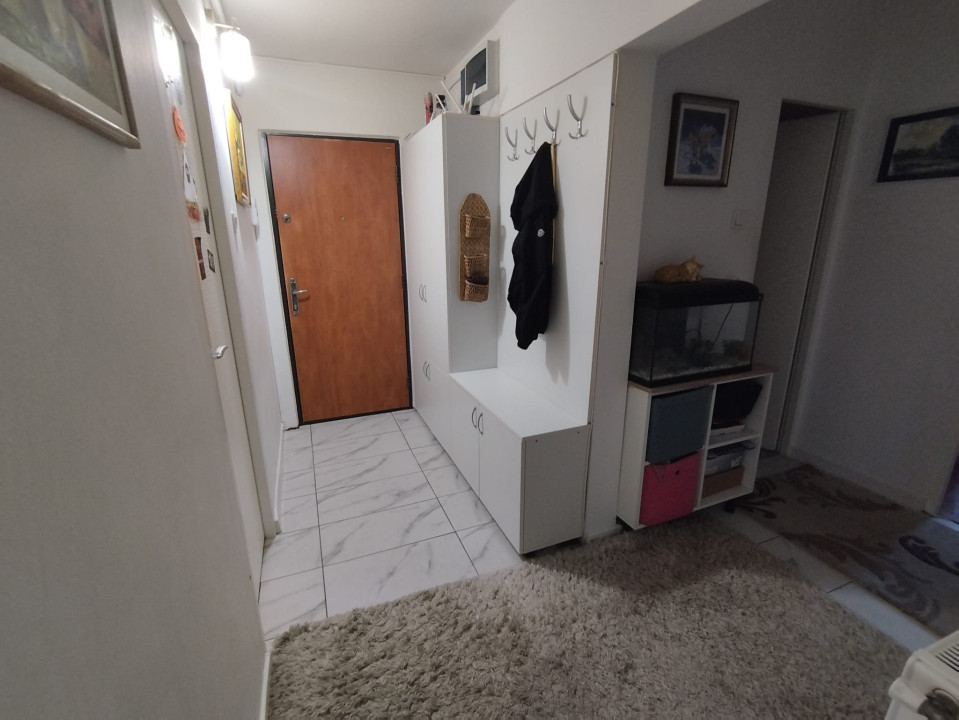 Apartament 3 camere decomandate, 2 băi, 67 mp utili, zona Cioplea