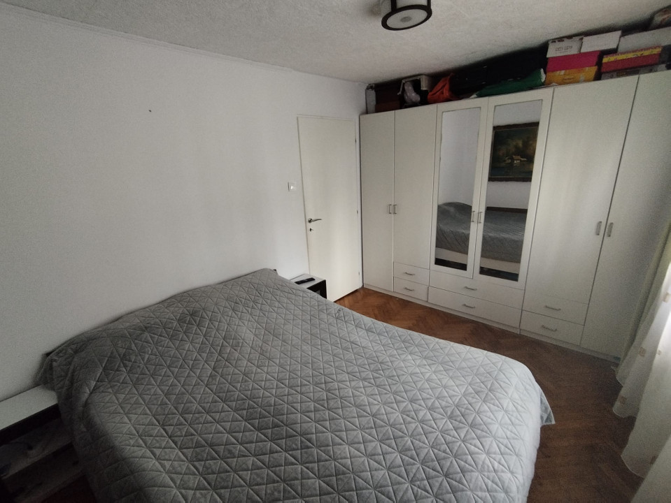 Apartament 3 camere decomandate, 2 băi, 67 mp utili, zona Cioplea