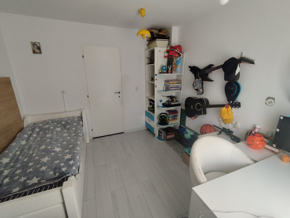 Apartament 3 camere decomandate, 2 băi, 67 mp utili, zona Cioplea