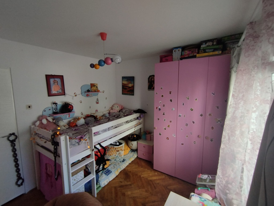 Apartament 3 camere decomandate, 2 băi, 67 mp utili, zona Cioplea