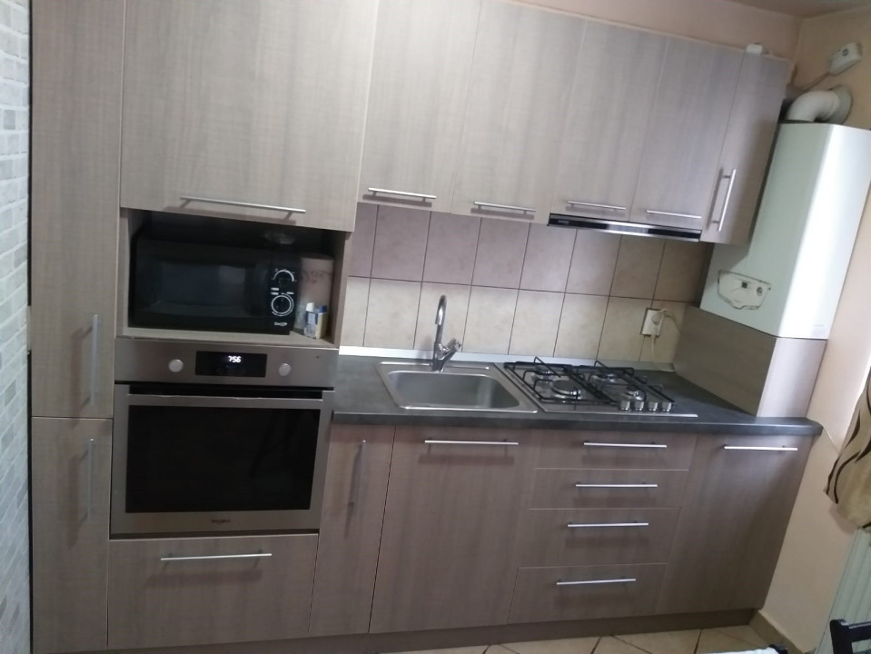 Apartament 2 camere 41 mp ,finisat si mobilat in Baciu zona Primariei