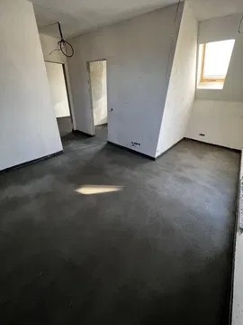 Apartament 4 camere, 94 mp , semifinisata, Gruia