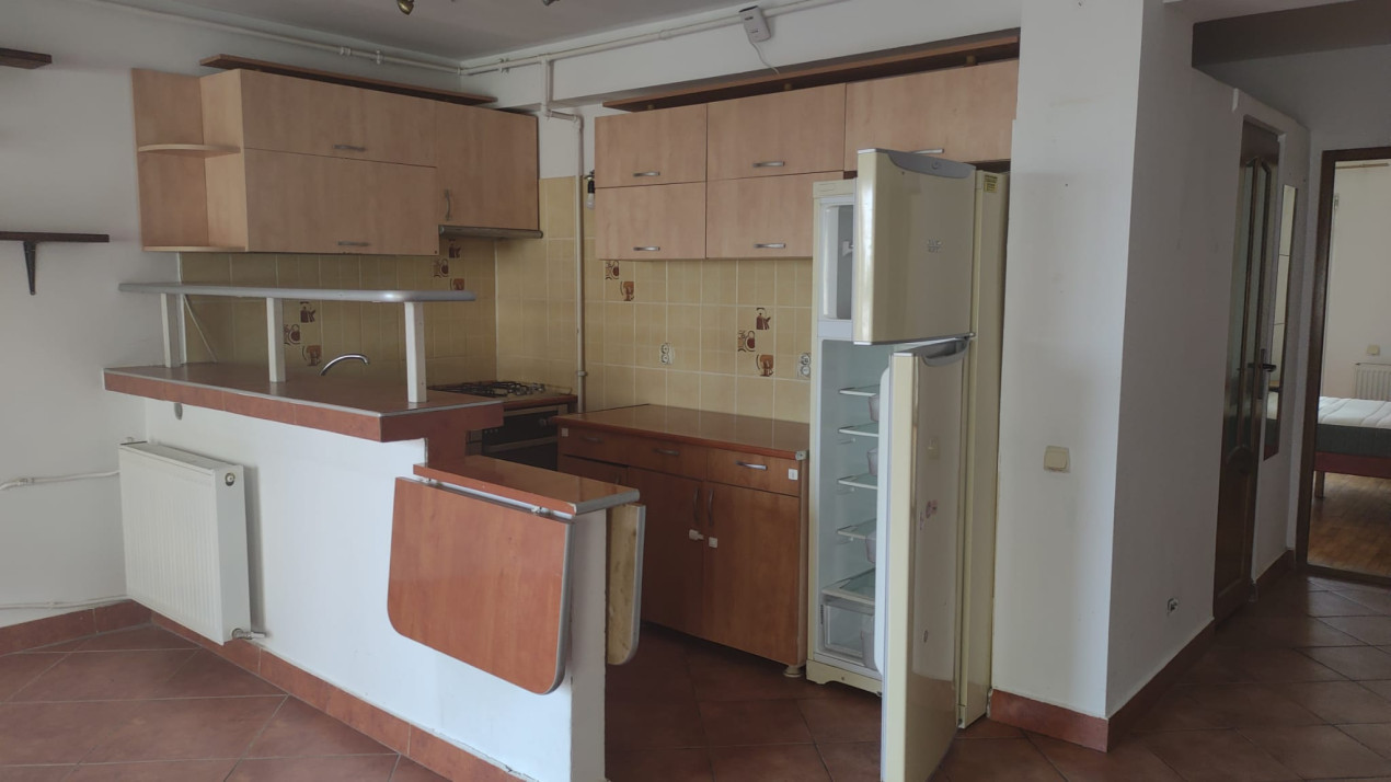 Apartament 3 camere ,suprafata 74 mp ,zona Buna ziua