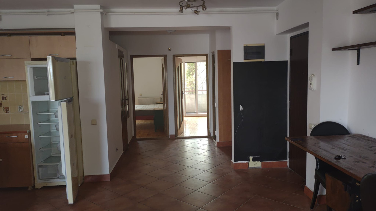 Apartament 3 camere ,suprafata 74 mp ,zona Buna ziua