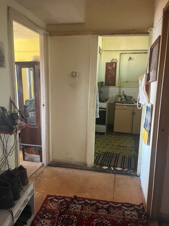 apartament 2 camere 50 mp, la etajul 9 zona Profi Marasti.