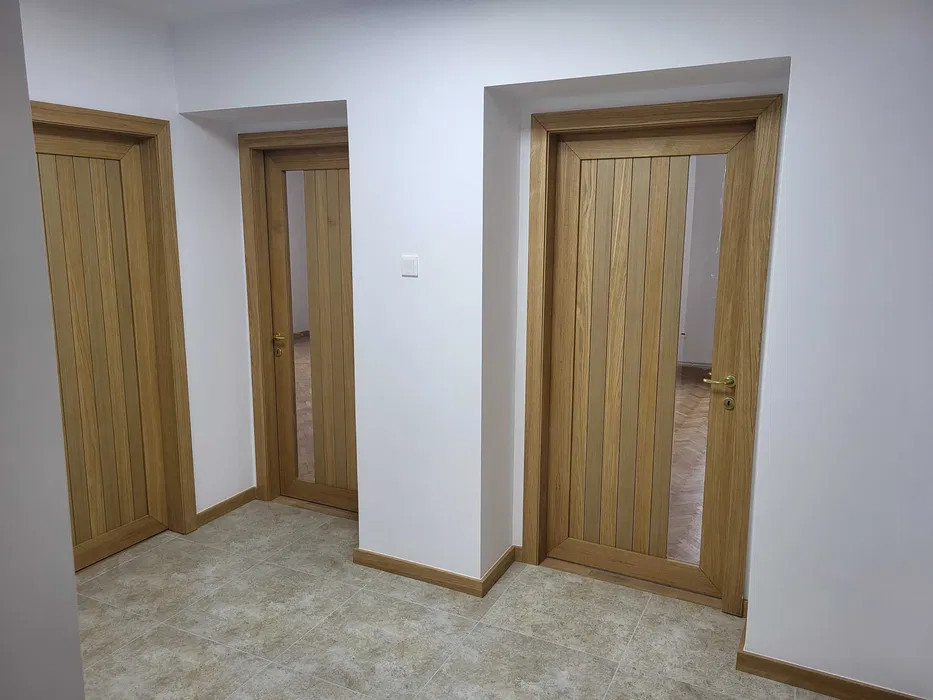 Apartament 3 camere decomandate, 2 băi, recent renovat, zona Piața Mihai Viteazu