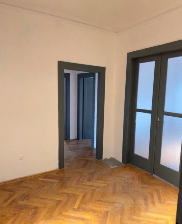 Apartament ultracentral cu 4 camere