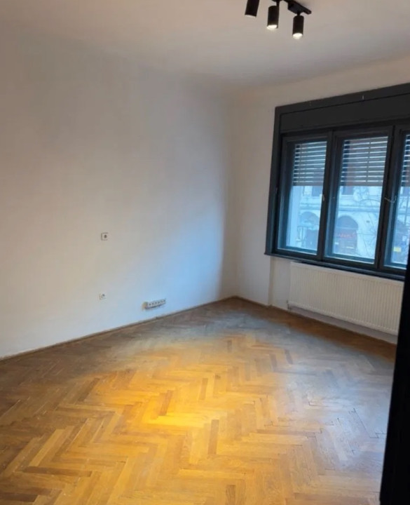 Apartament ultracentral cu 4 camere