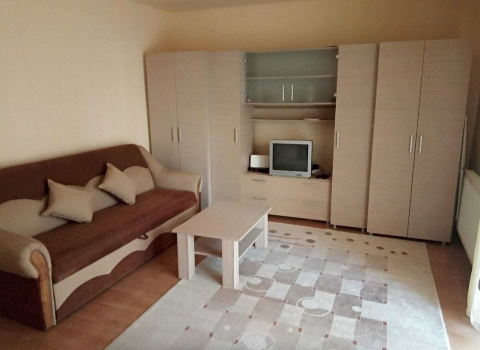 Apartament de 2 camere DECOMANDATE, 55 mp, parcare, zona Florilor