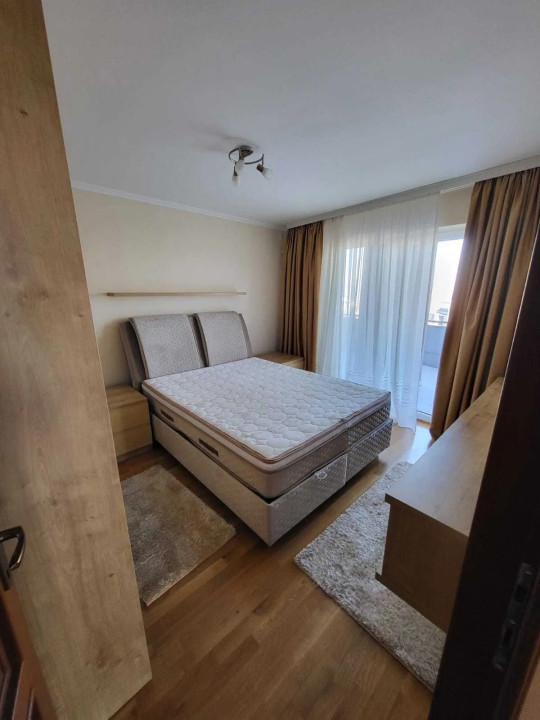 Penthouse 4 camere spre vanzare, 2 parcari, 100 mp, cartier Buna ziua 