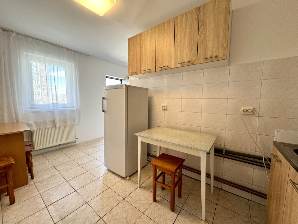 Apartament cu 1 cameră, 31 mp utili, recent renovat, zona Farmec