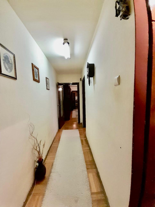 Apartament 3 camere, 61 mp utili, balcon, parcare, cartier Gheorgheni