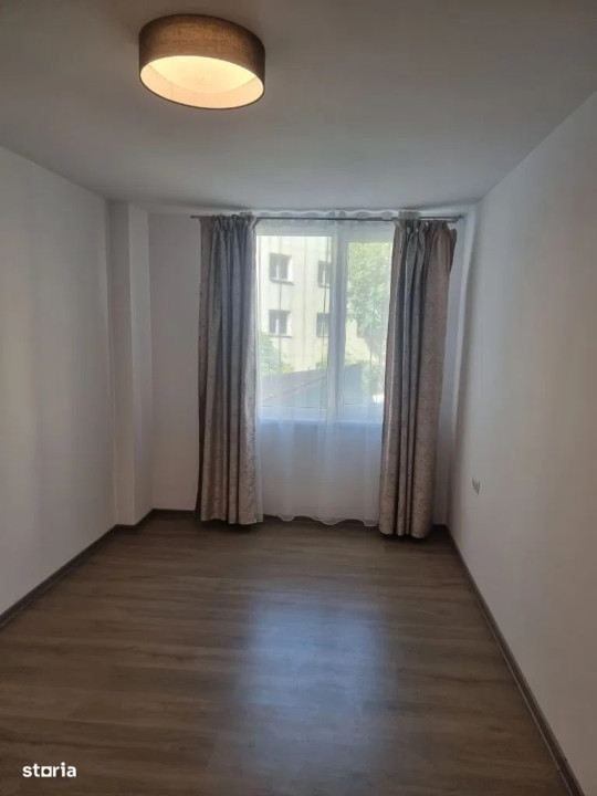 Apartament 3 camere, 64 mp, zona Oasului 