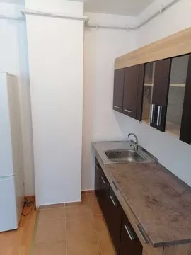 apartament cu o camera suprafata de 24,7mp situat in Baciu zona Primariei