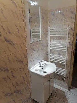 apartament cu o camera suprafata de 24,7mp situat in Baciu zona Primariei