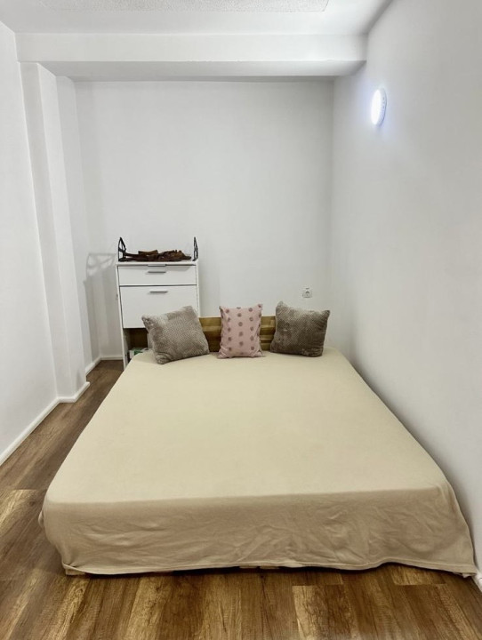 Apartament cu doua intrari, 80 mp, 3 camere, Zona Tineretului