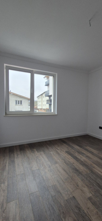 Apartament 3 camere zona Teilor