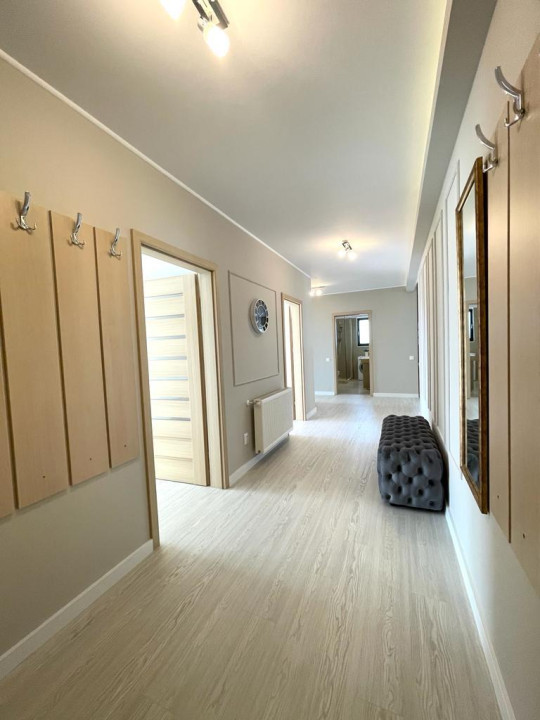 Apartament de 4 camere, 105 mp, terasa 30 mp, zona Observator