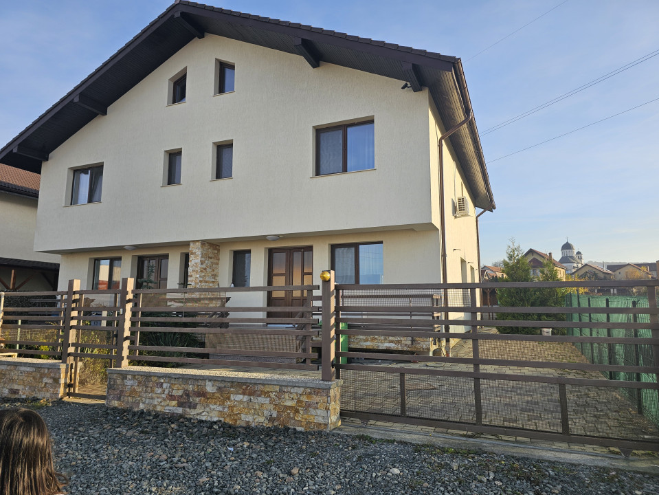 Casa tip duplex, PET FRIENDLY, 200 mp utili, la cheie, teren 300 mp, Europa