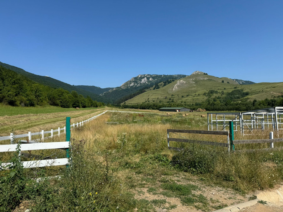 Teren pentru sala de evenimente, 9000mp, fundatie turnata, Rimetea