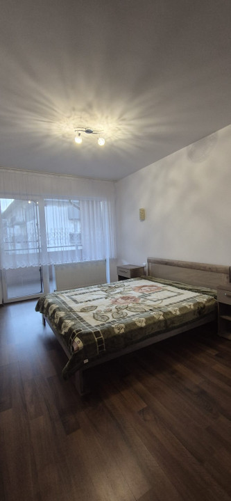 Apartament de 3 camere, garaj, balcon zona Terra