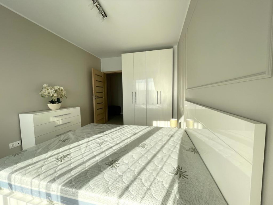 Apartament de 4 camere, 105 mp, terasa 30 mp, zona Observator