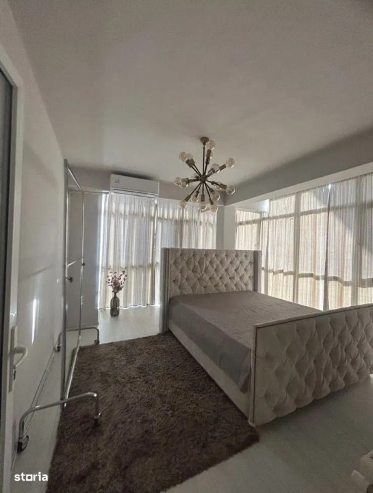 Apartament cu 3 camere, 68 mp, balcon, zona Primariei