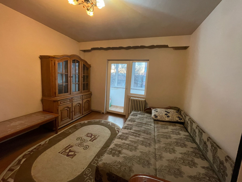 Apartament cu 3 camere, 61 mp, zona Gheorghe Doja