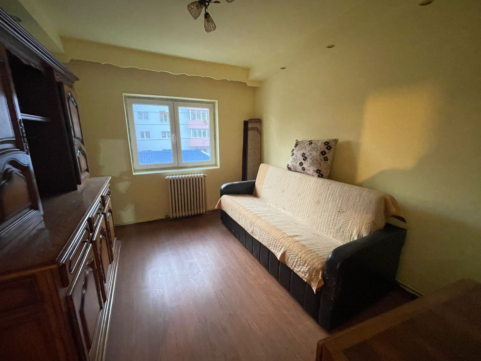 Apartament cu 3 camere, 61 mp, zona Gheorghe Doja