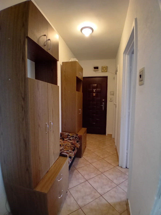 Apartament 3 camere semidecomandate, suprafata de 59 mp situat in Grigorescu