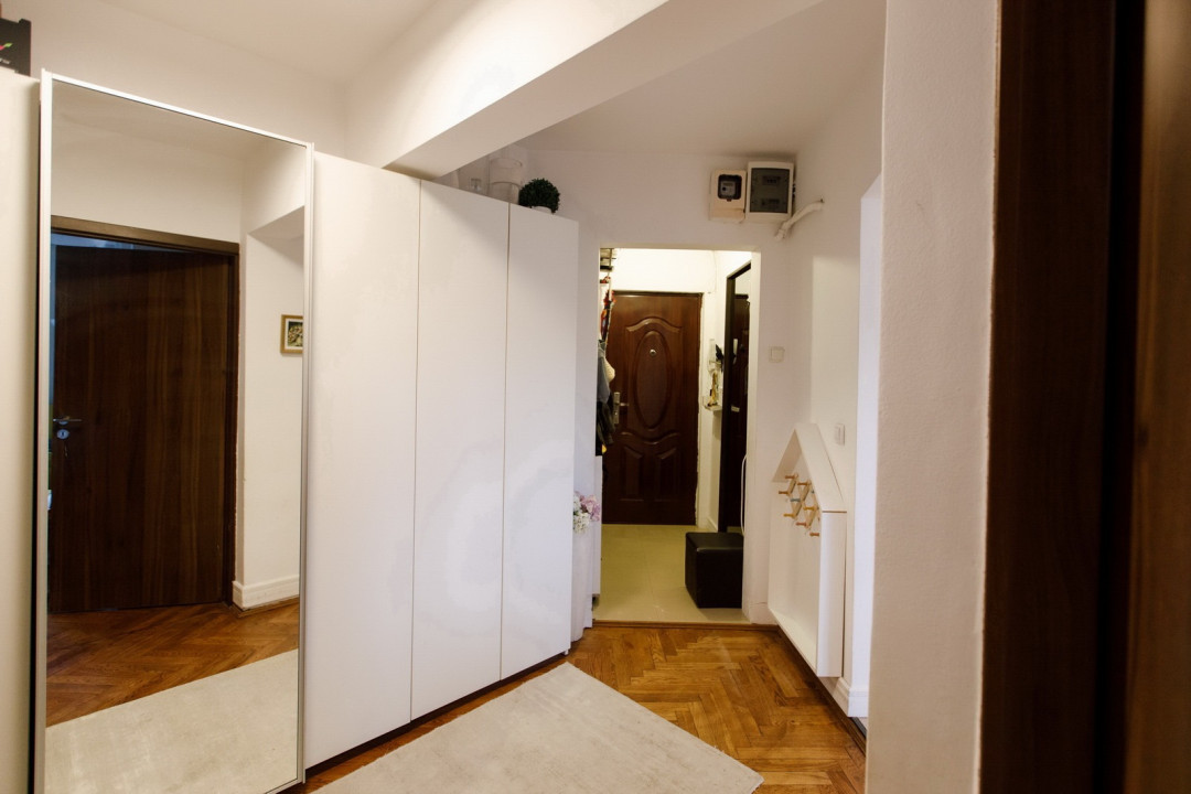 Apartament ultrafinisat, etaj intermediar, 2 dormitoare, zona Plaja Grigorescu